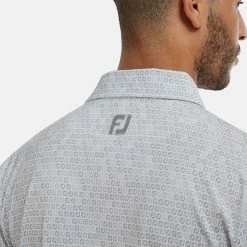 FootJoy Digital Camo FJ Print Lisle Golf Polo Shirt -Golf Sweaters Sales FootJoy SS22 Digital Camo FJ Print Lisle Golf Polo Shirt Grey 88438 Front model 2