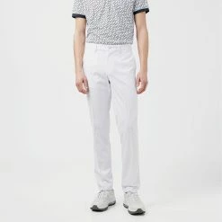 Jlindeberg J.Lindeberg Elof Golf Trouser 9 Jlindeberg J.Lindeberg Elof Golf Trouser -Golf Sweaters Sales J.Lindeberg SS22 Elof Trouser GMPA05222 0000 Code TRLIN018 34 W 32 Leg White Model 1
