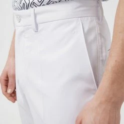 Jlindeberg J.Lindeberg Elof Golf Trouser 11 Jlindeberg J.Lindeberg Elof Golf Trouser -Golf Sweaters Sales J.Lindeberg SS22 Elof Trouser GMPA05222 0000 Code TRLIN018 34 W 32 Leg White Model 3